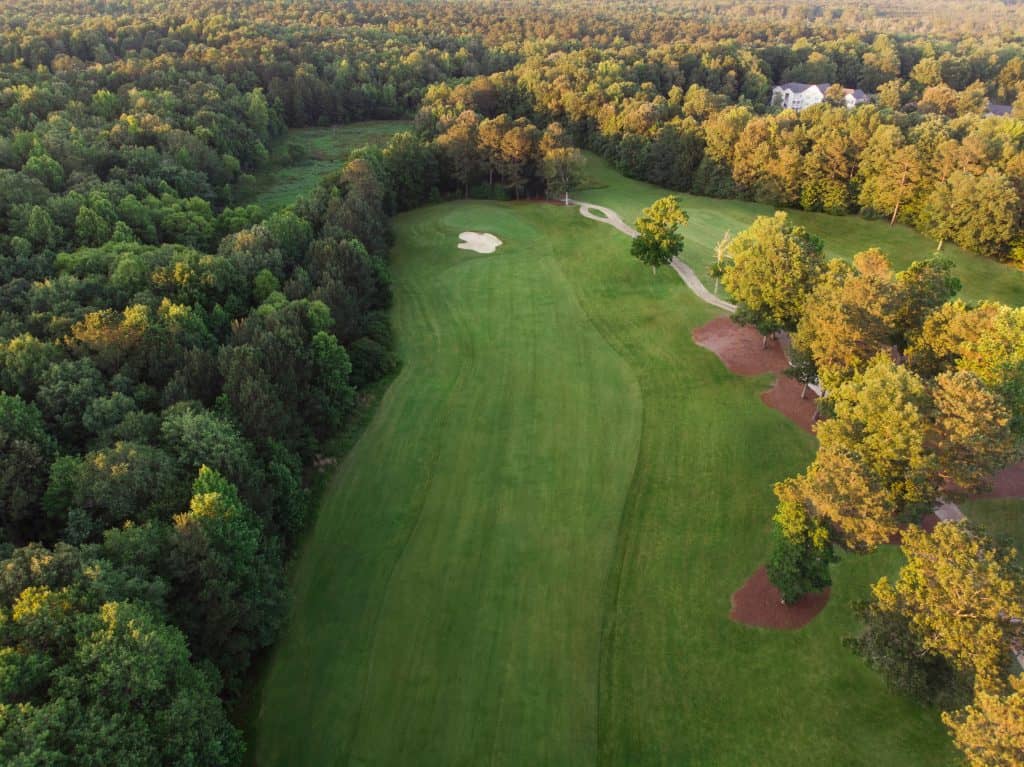 Williamsburg Custom Golf Vacation 26 The 11th hole at Williamsburg Nationals Jamestown Course