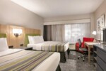 Double-Double guestroom at the Country Inn