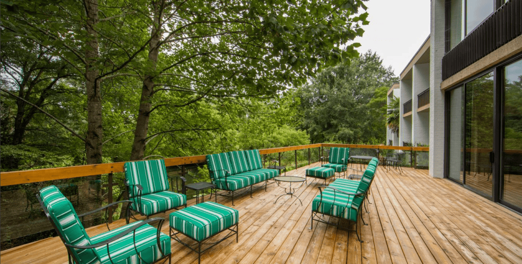 Colonial Williamsburg Griffin Hotel 3 Griffin Hotel Outdoor Area