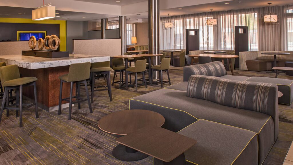 Courtyard by Marriott Fredericksburg Virginia Historic District Lobby